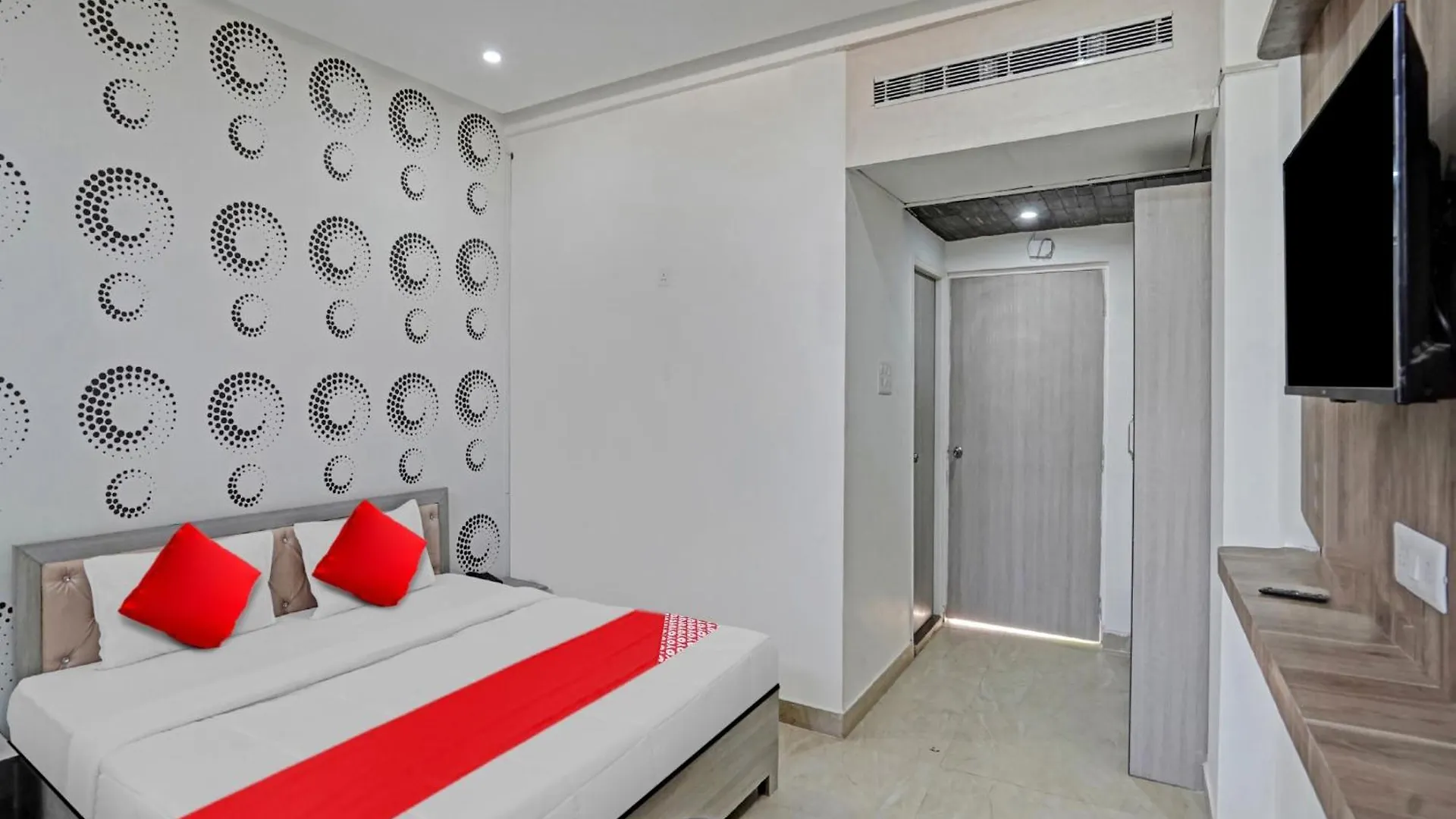 Hotel O Sidhi Hotel Kakarmatha